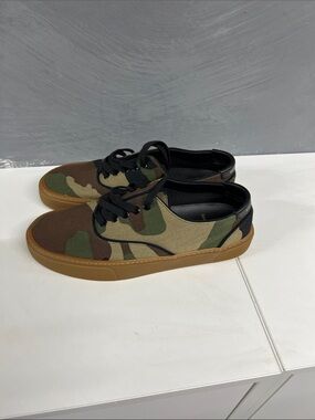 Saint Laurent Camouflage Low-Top Sneakers